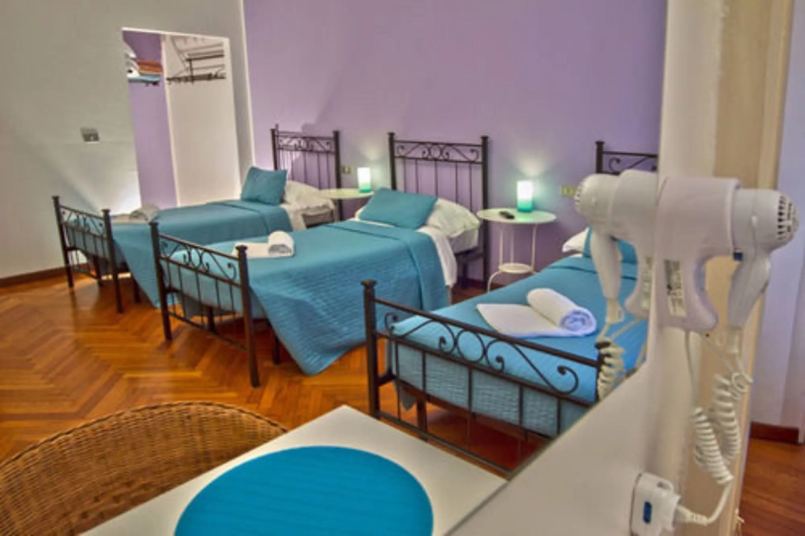 B&B I Am Here Central Station