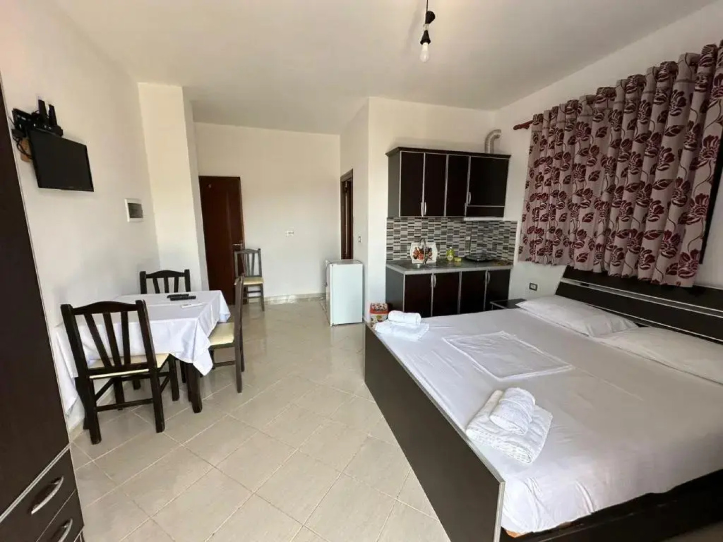 Esmeralda Hotel  Restaurant