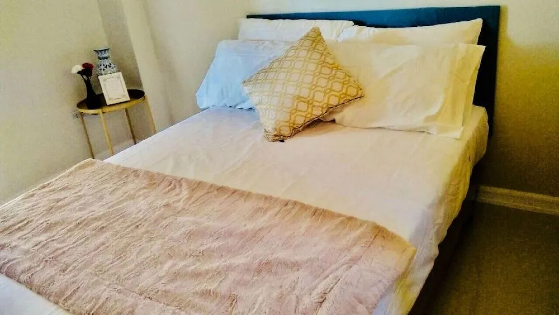 The Guest House Laoag