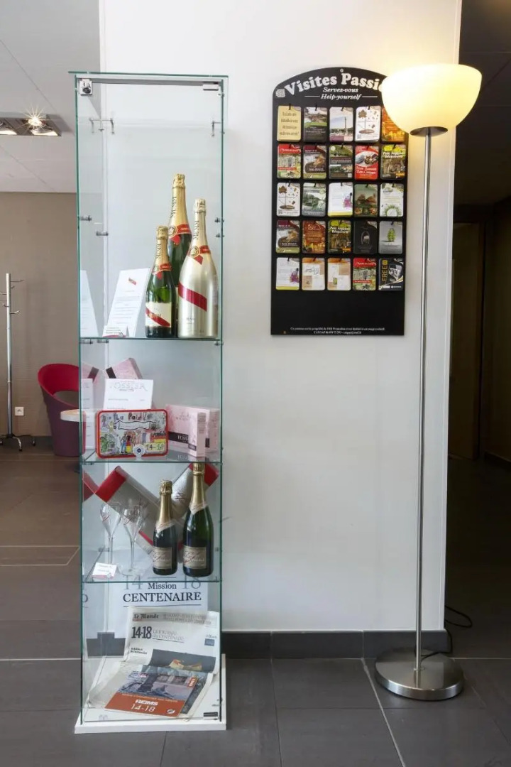 Hôtel Akena Reims Bezannes