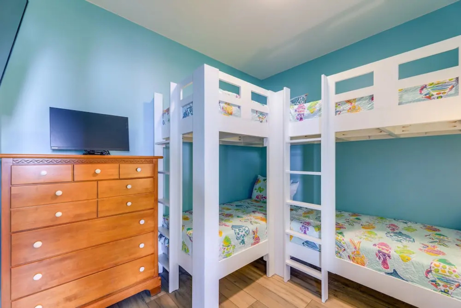 Ocean Club Condo: Spectacular View & Beach Access!