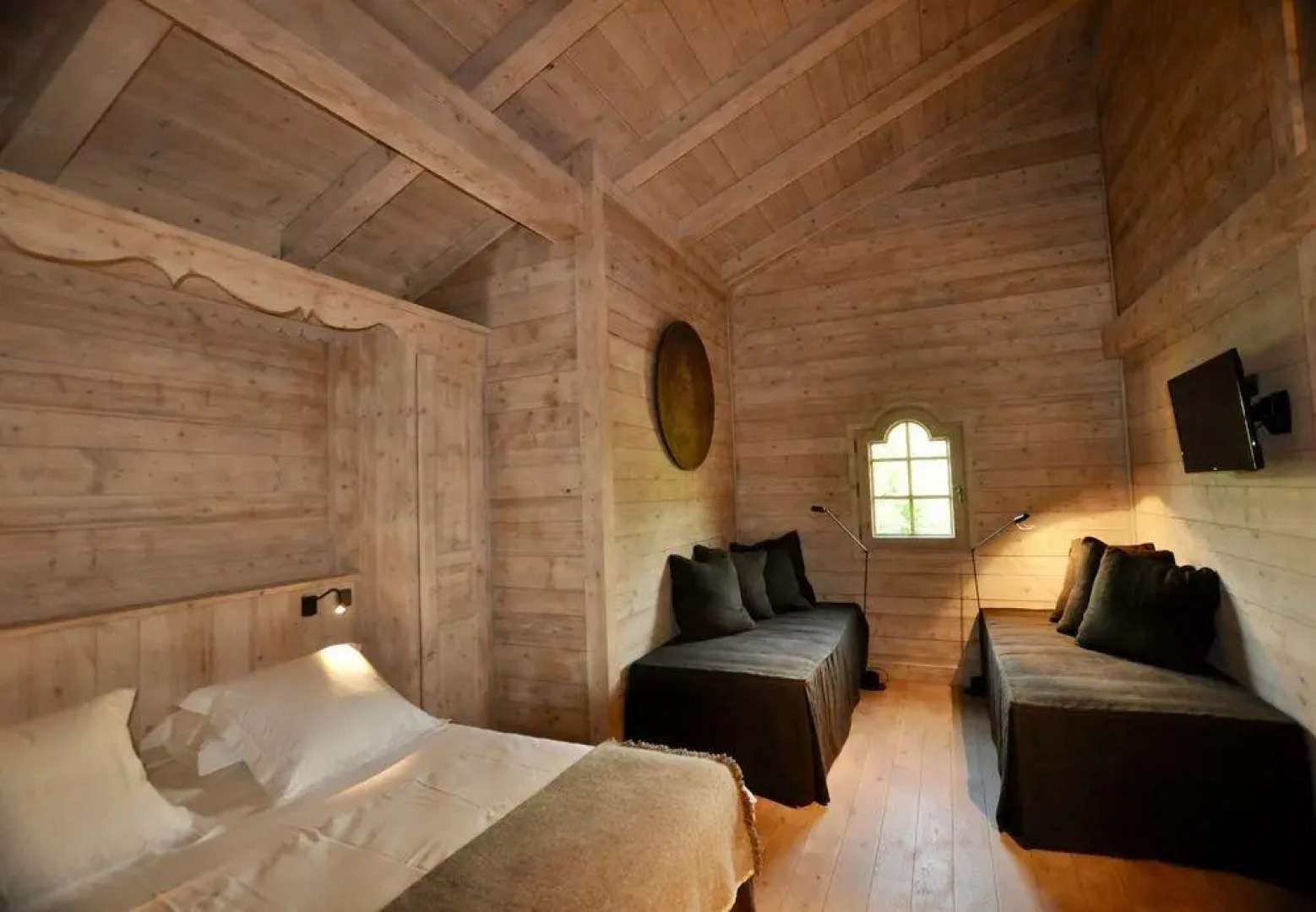 Le Cerf Amoureux Hotel