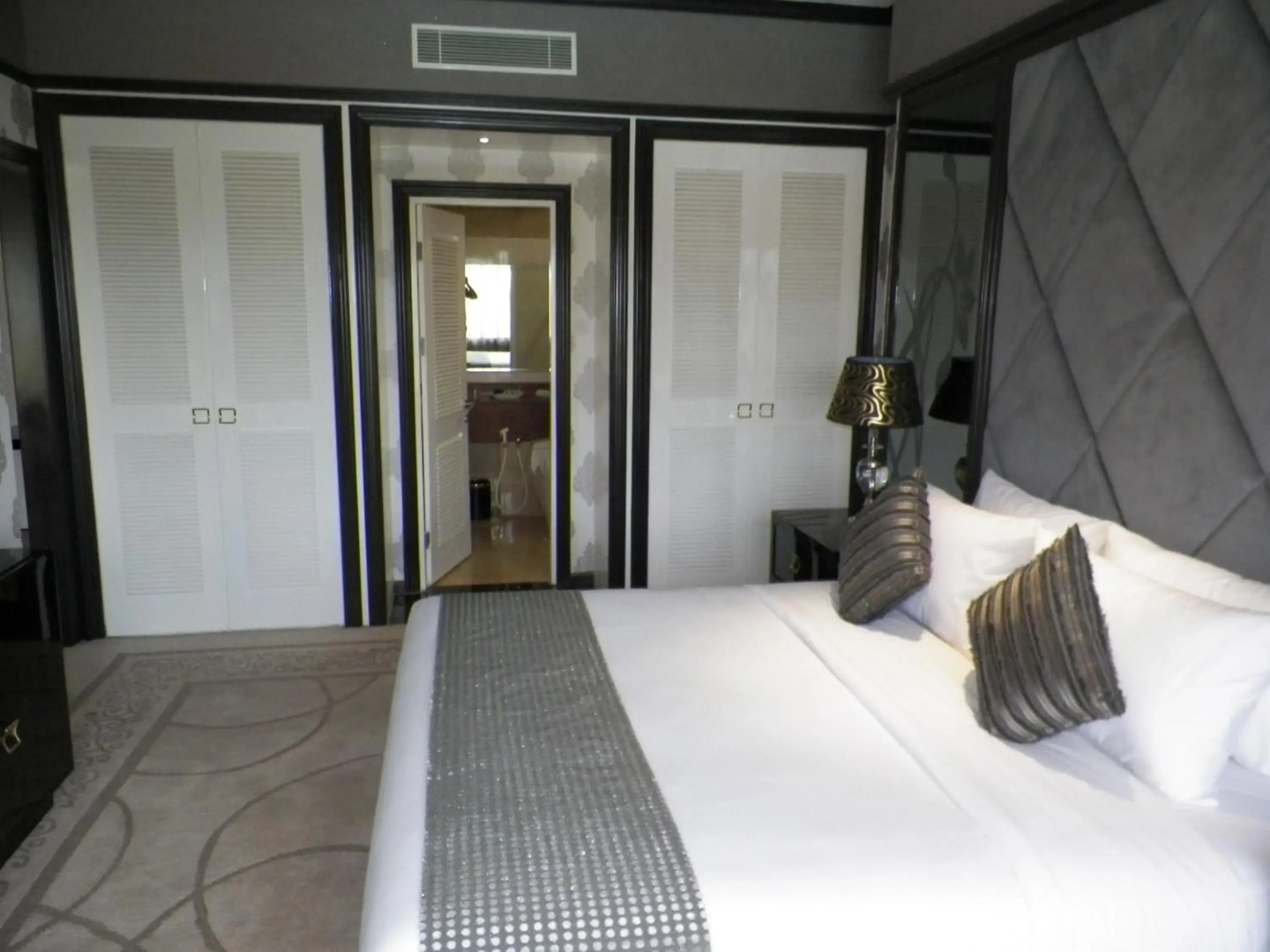 Sutan Raja Hotel And Convention Centre