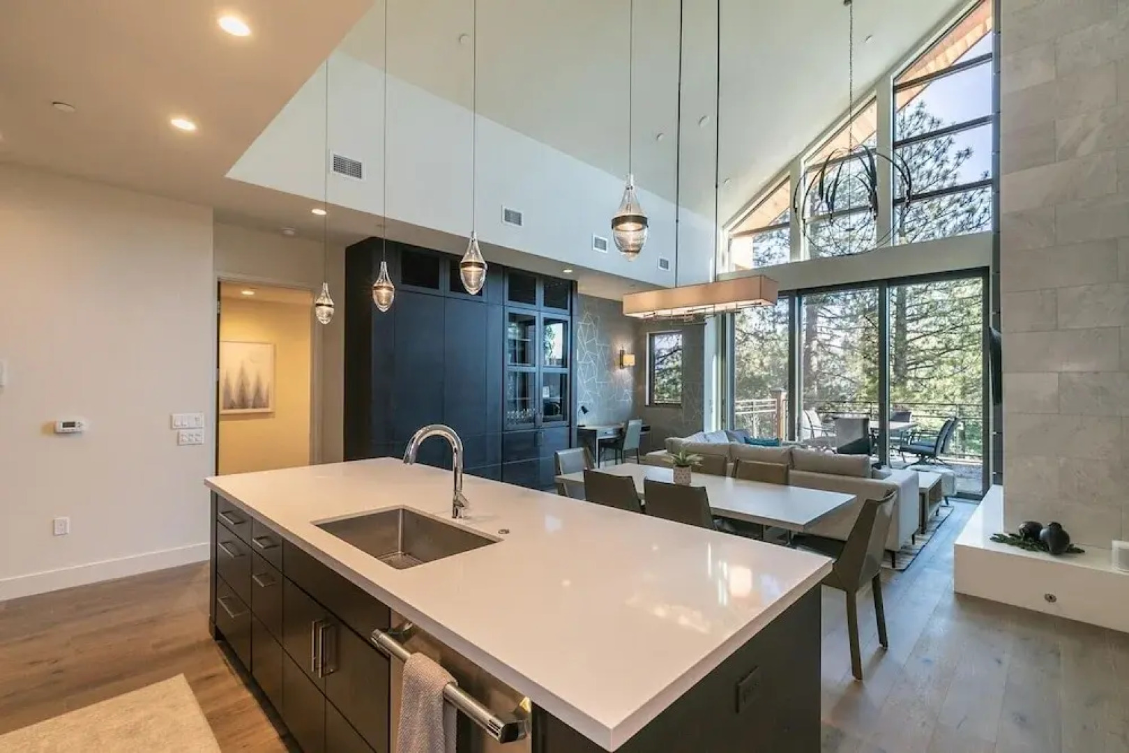 Crystal Bay Penthouse 301 3 Bedroom Condo