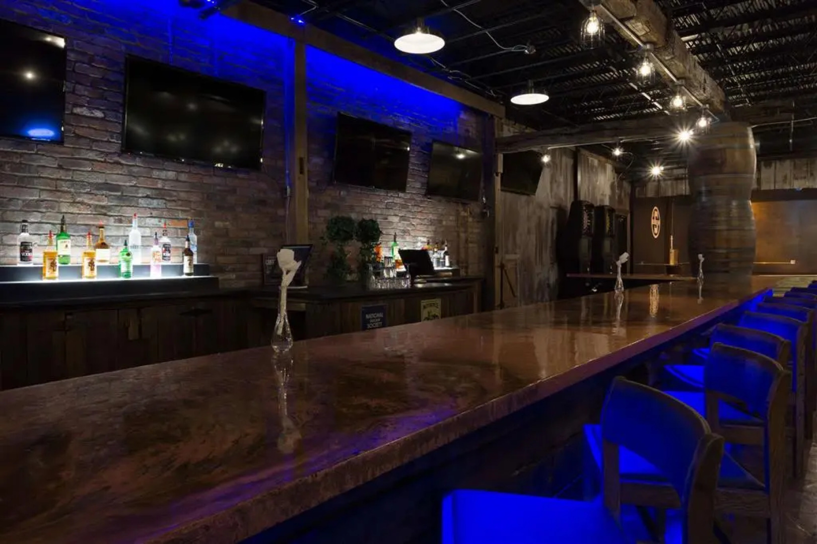 Days Inn & Suites by Wyndham Columbus East Airport