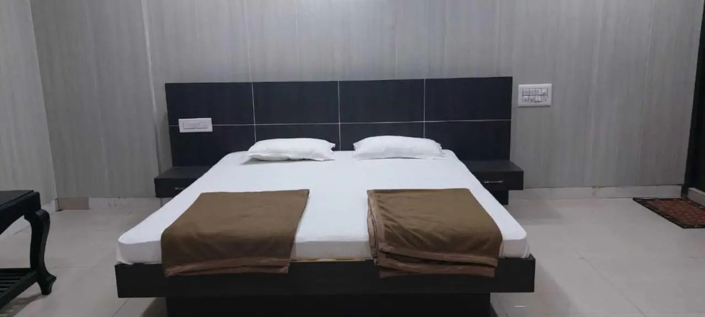 Staymaker Siddeshwara Comforts