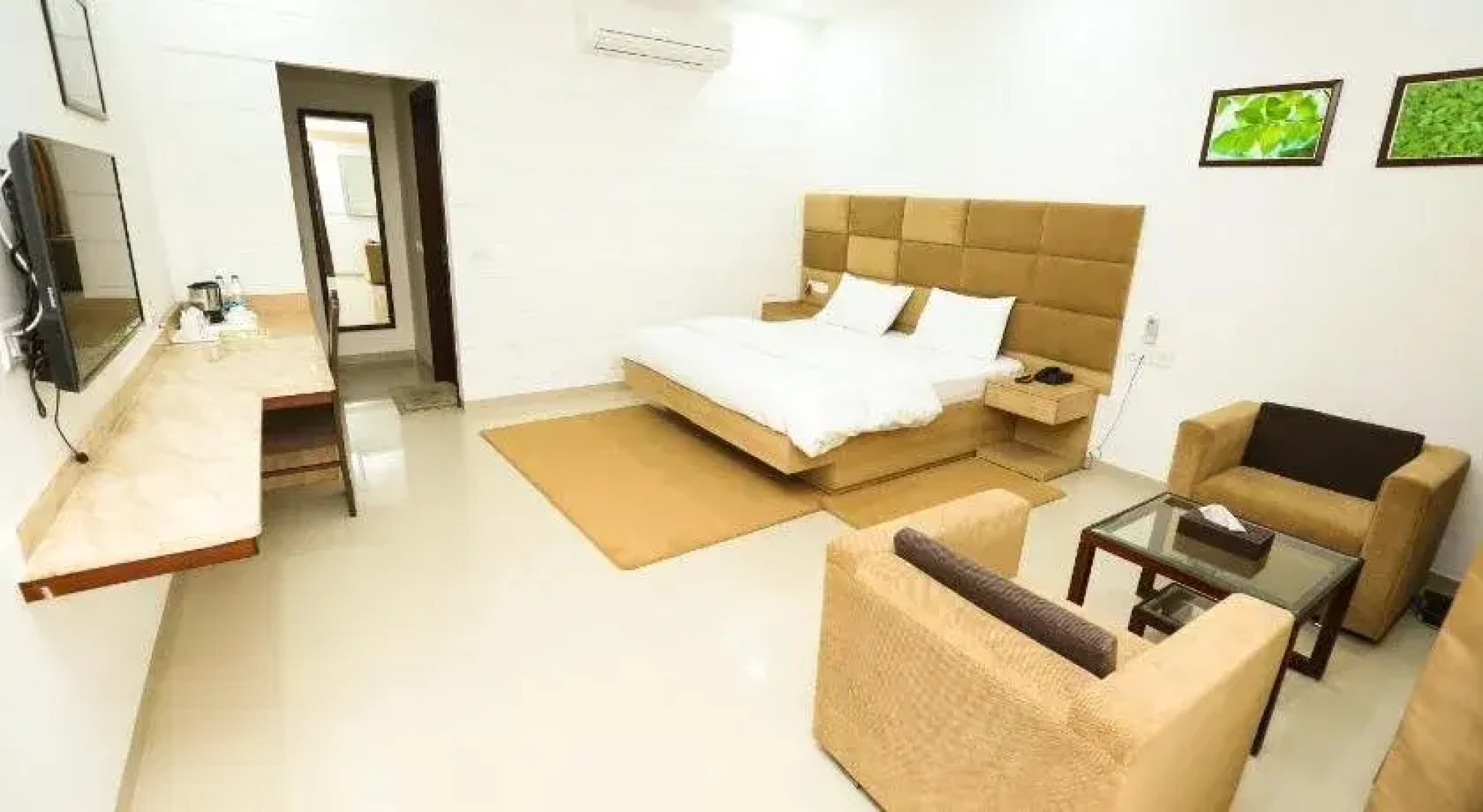 Hotel Whistling Greens