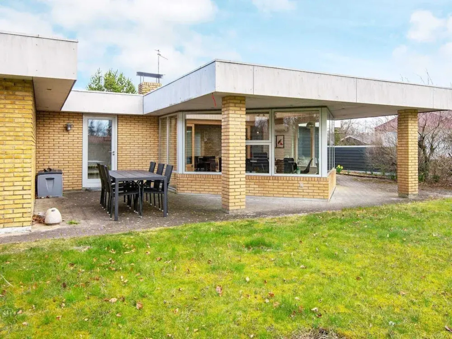 6 Person Holiday Home in Tarm