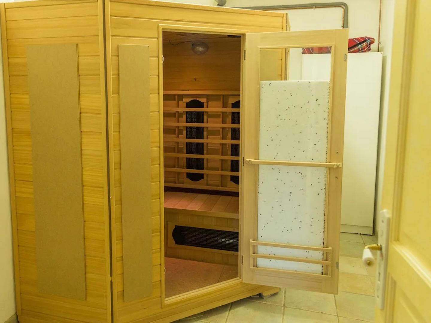 Spacious Villa in Languedoc-Roussillon with private Swimming Pool