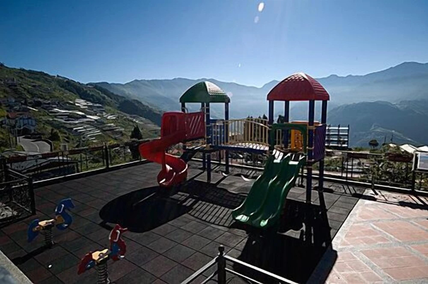 Chun Jing Hillview Villa