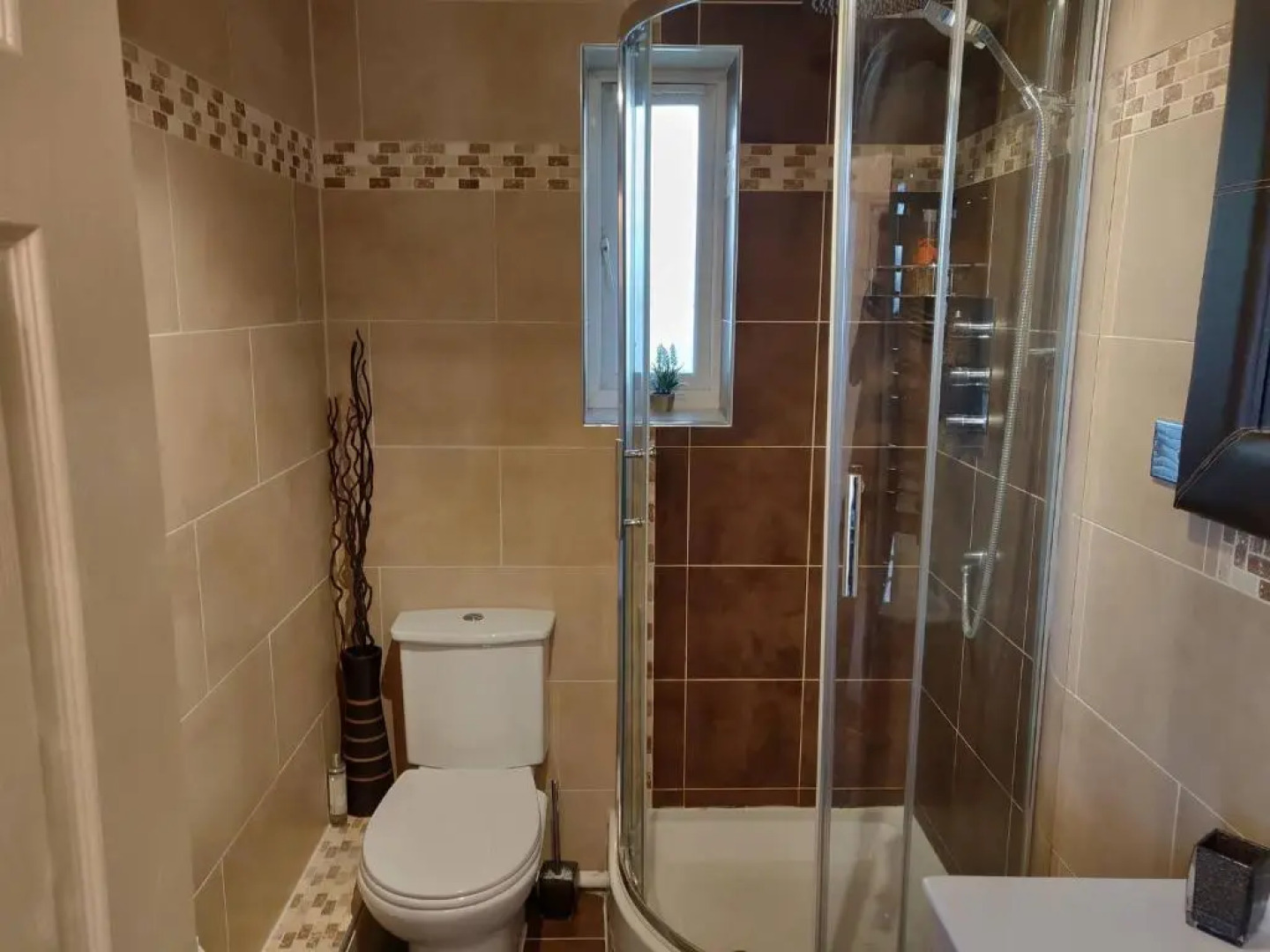 Waterfront Apartment In The Heart Of St Neots