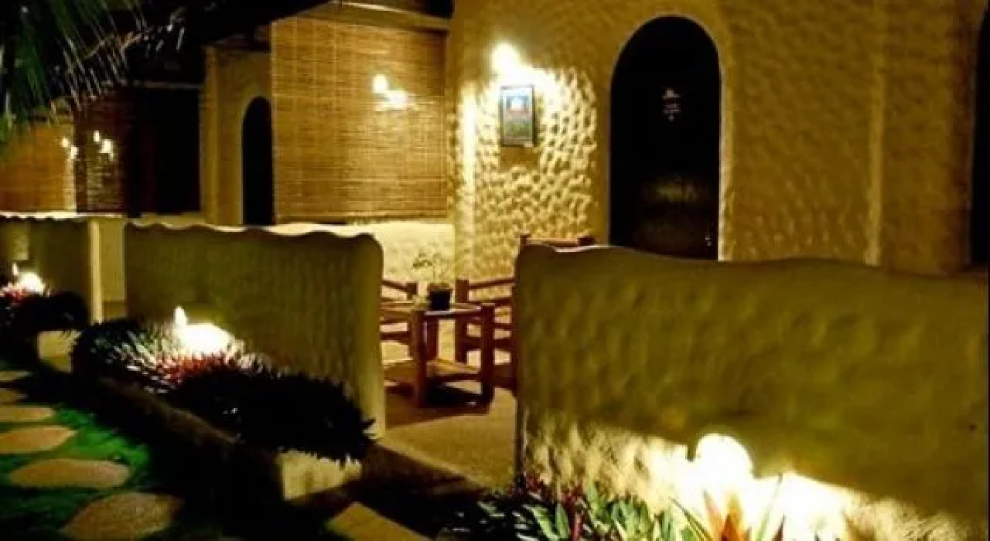 ChARTs Resort and ART-Café