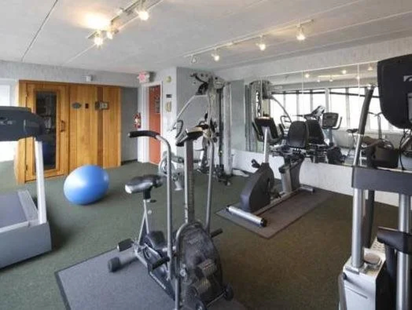 Montreal Beach Resort