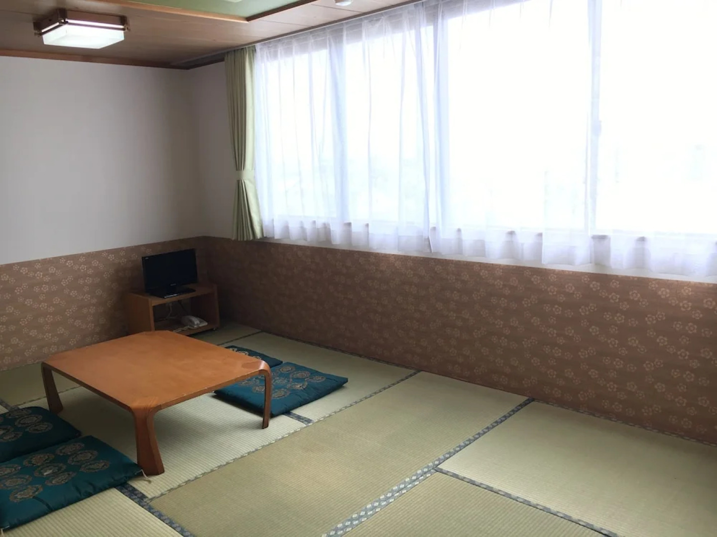 Business Hotel Serikawa