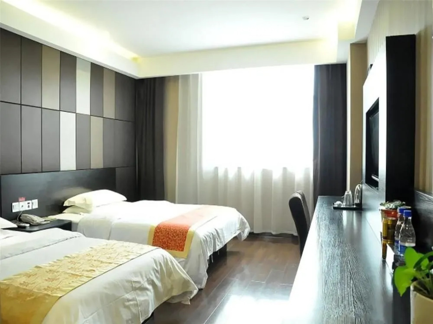 Jiuhou Boutique Hotel