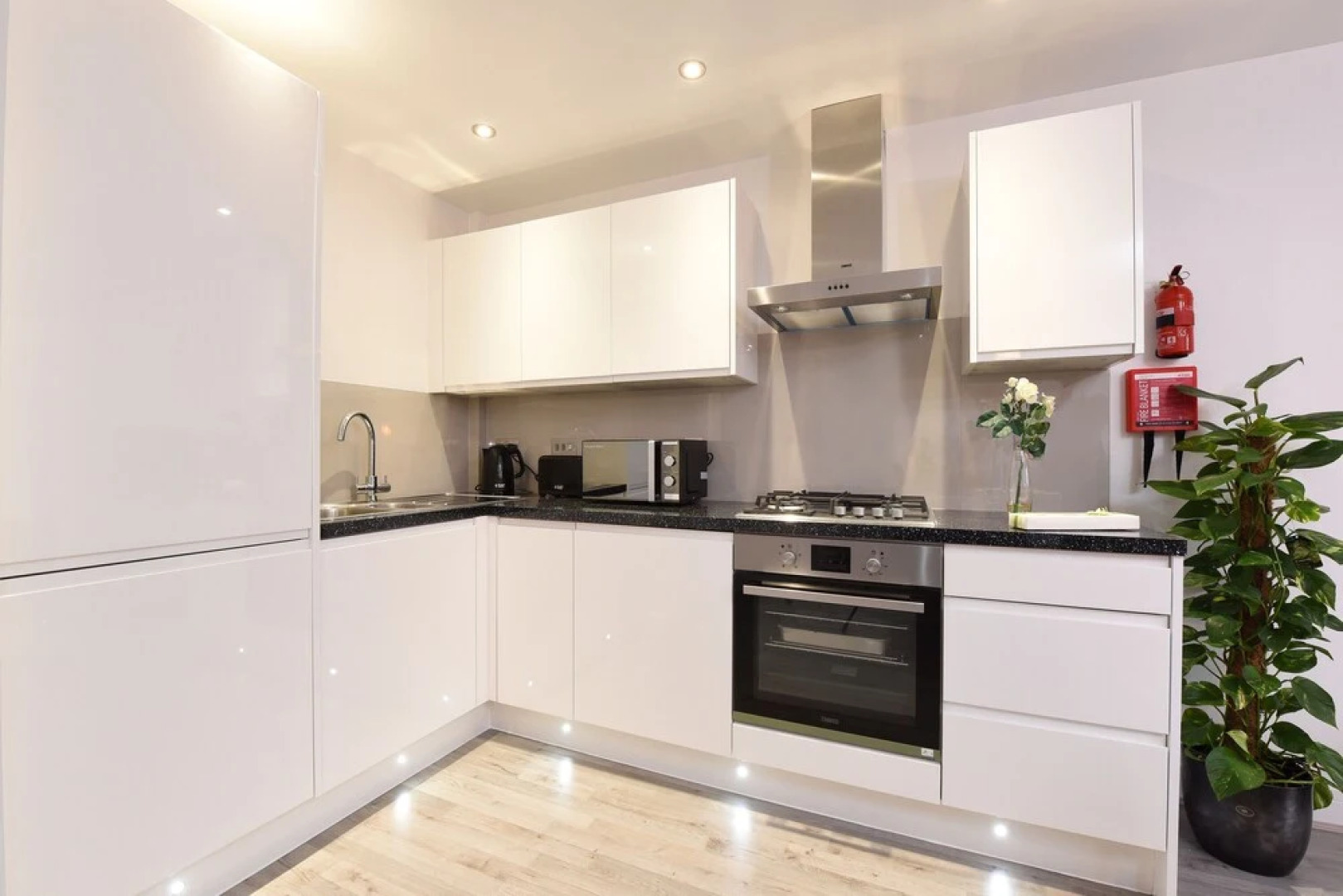 YAA Luxury Apartments - Queens Road