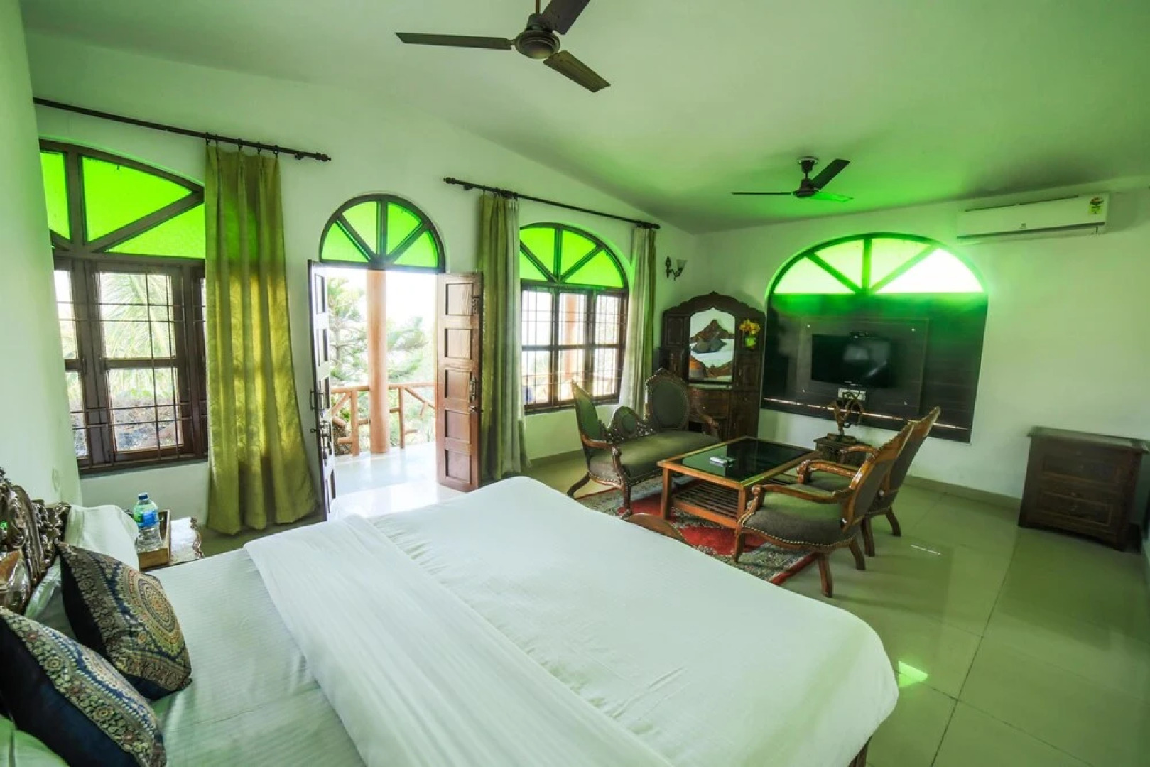 Swiss Cottage and Spa by Salvus