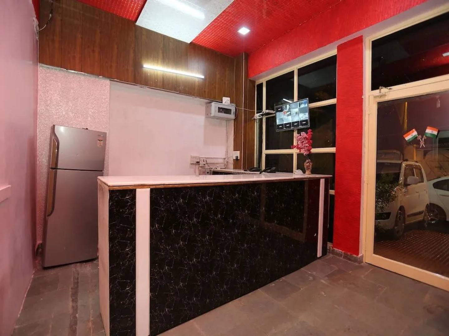 OYO 18530 Comfort Inn