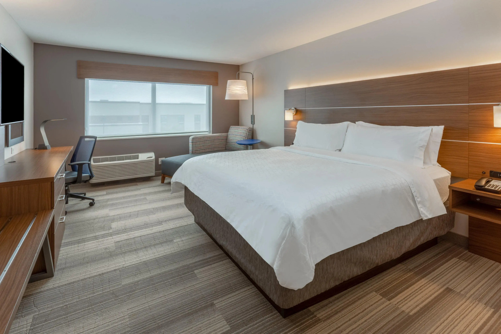 Holiday Inn Express & Suites Rice Lake by IHG