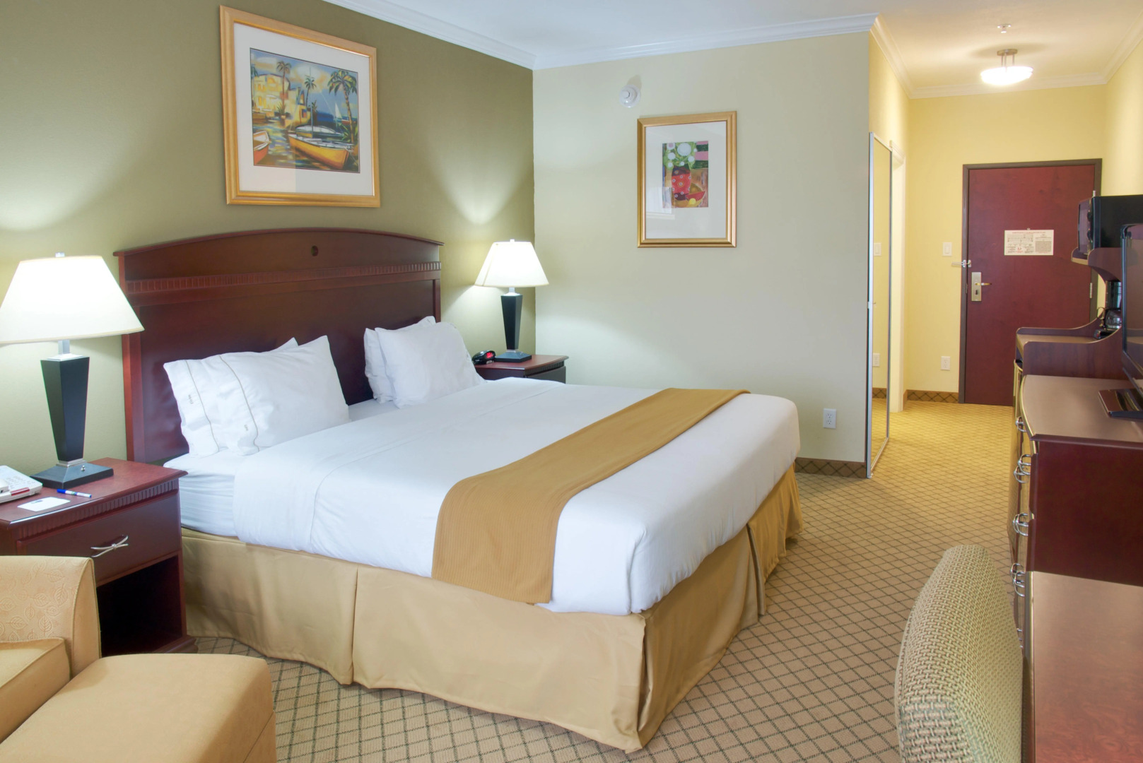 Holiday Inn Express Hotel & Suites Winnie by IHG