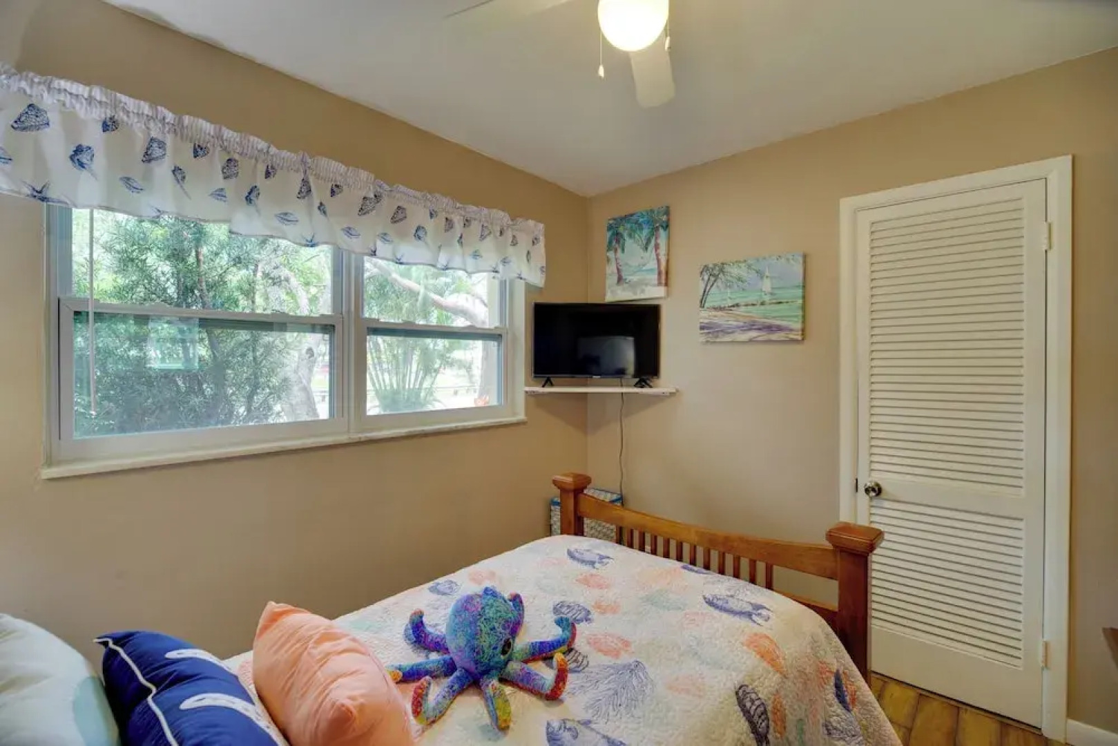 Satellite Beach 'sunshine House' w/ Hot Tub!