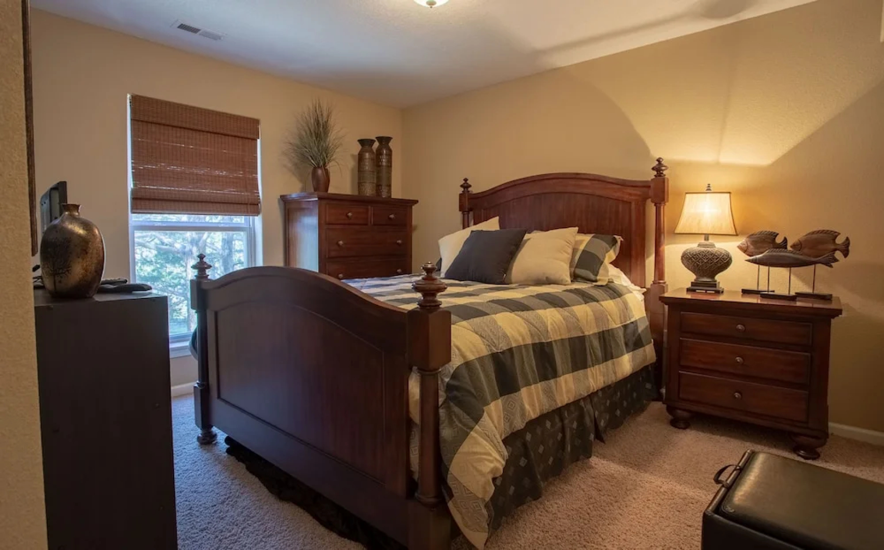 Classy Canyon Retreat - 5 Br Home