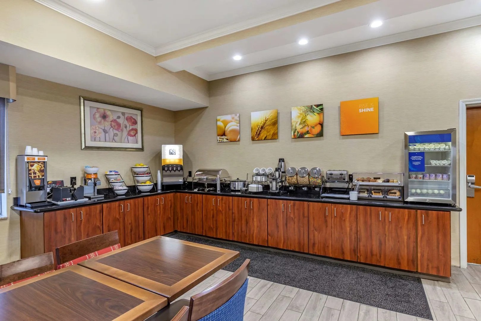 Comfort Inn & Suites