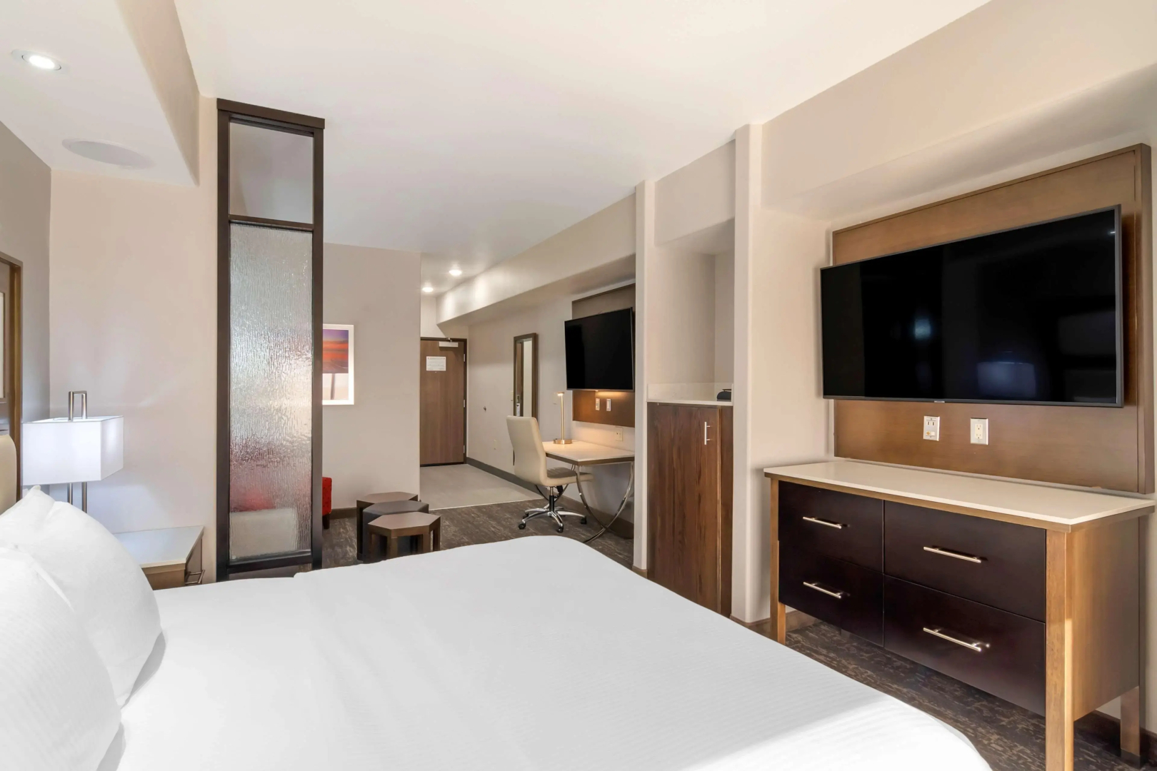 Best Western Premier Liberty Inn & Suites