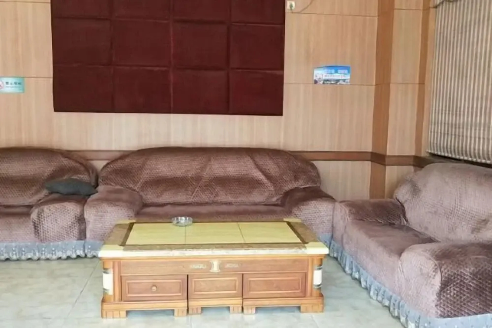 Ronghui Buinsess Hotel