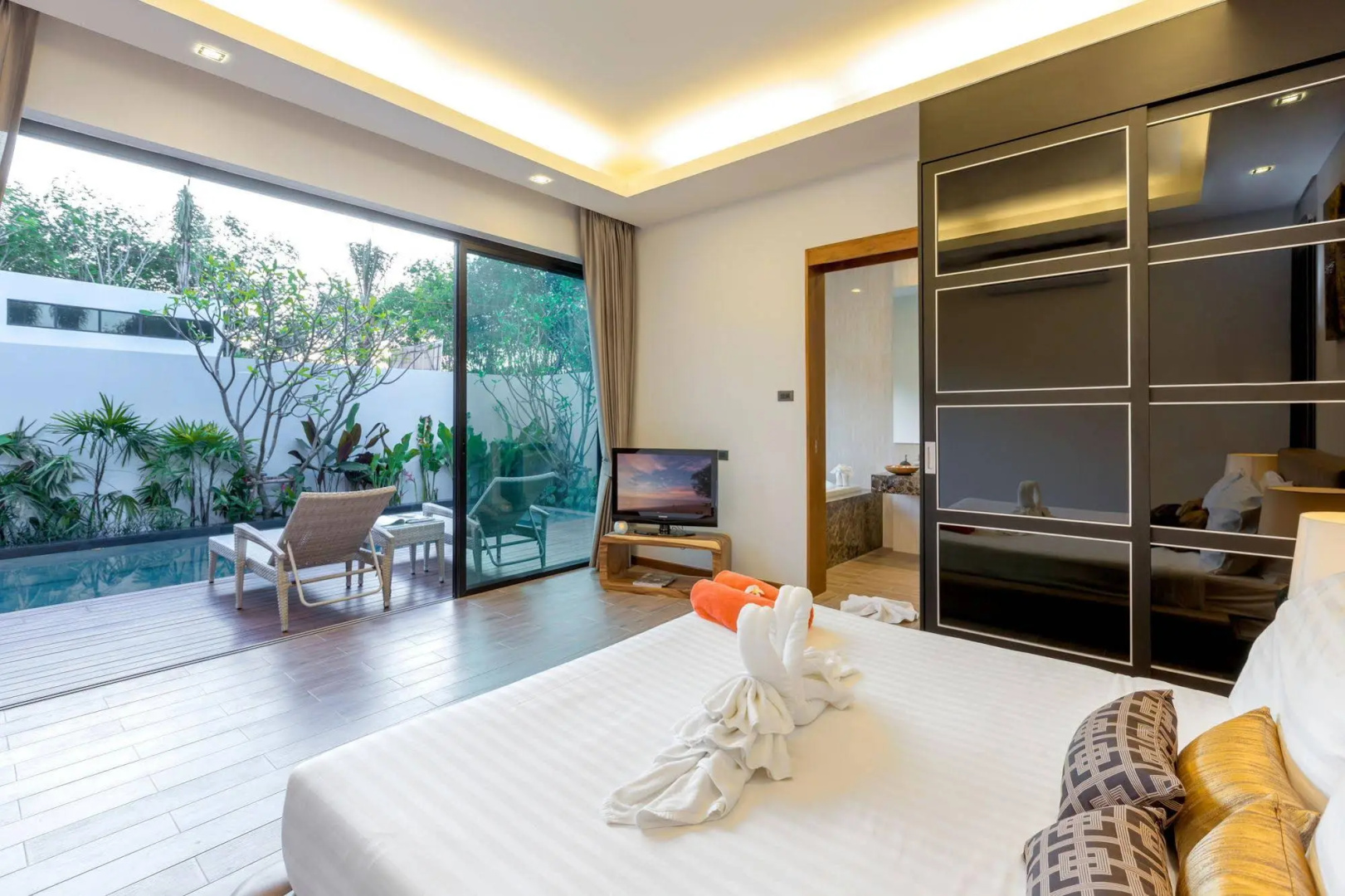 La Ville Phuket Pool Villa