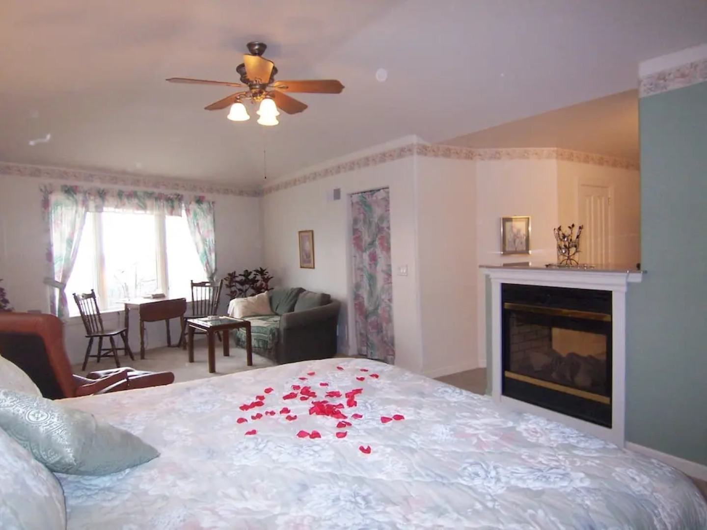 Tree Top Bed & Breakfast