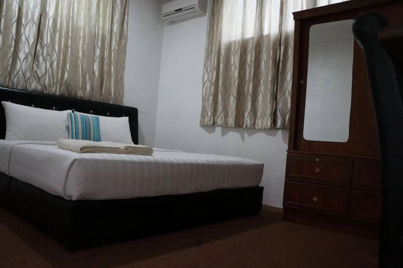 OYO 90037 The 7 Lodge Tambunan