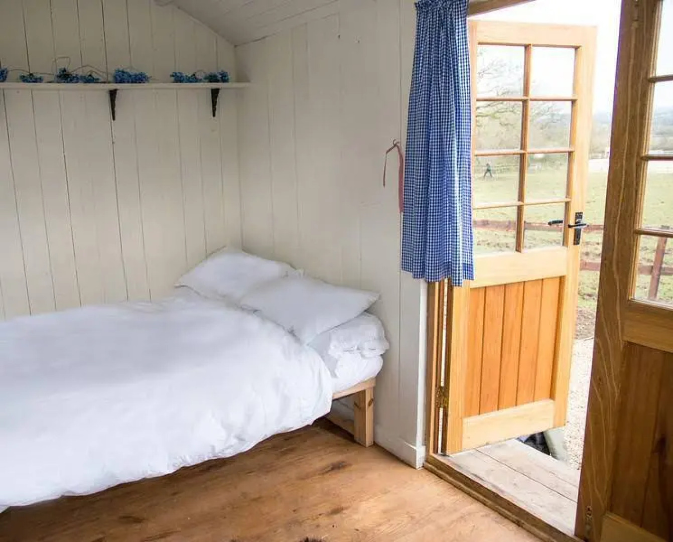 Mollies Hut And Mauds Hut