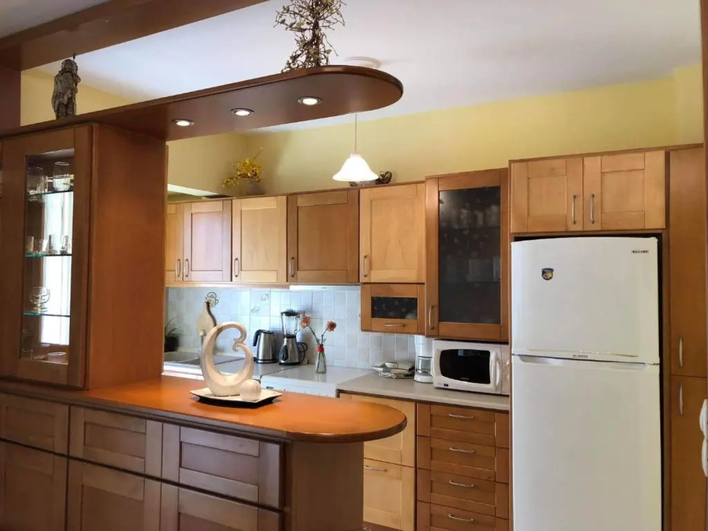 Bright apartment in Nea Palatia • Oropos