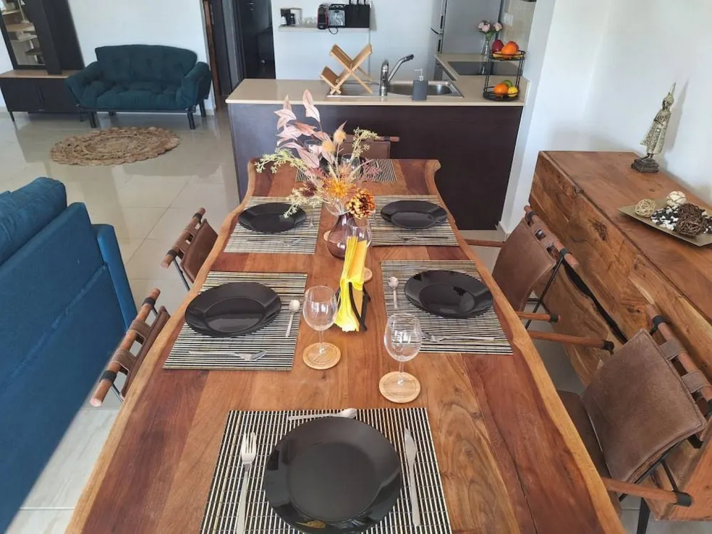 Paramount Gardens Resorts D204