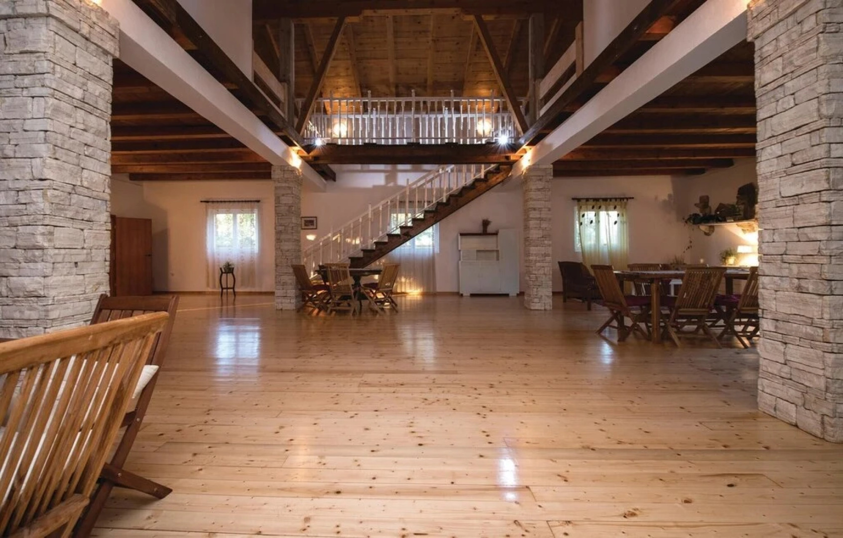 Amazing Home in Lozovac with Hot Tub, WiFi & 4 Bedrooms