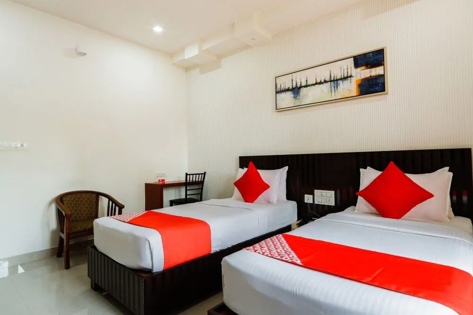 OYO 62647 Hotel Suites 9
