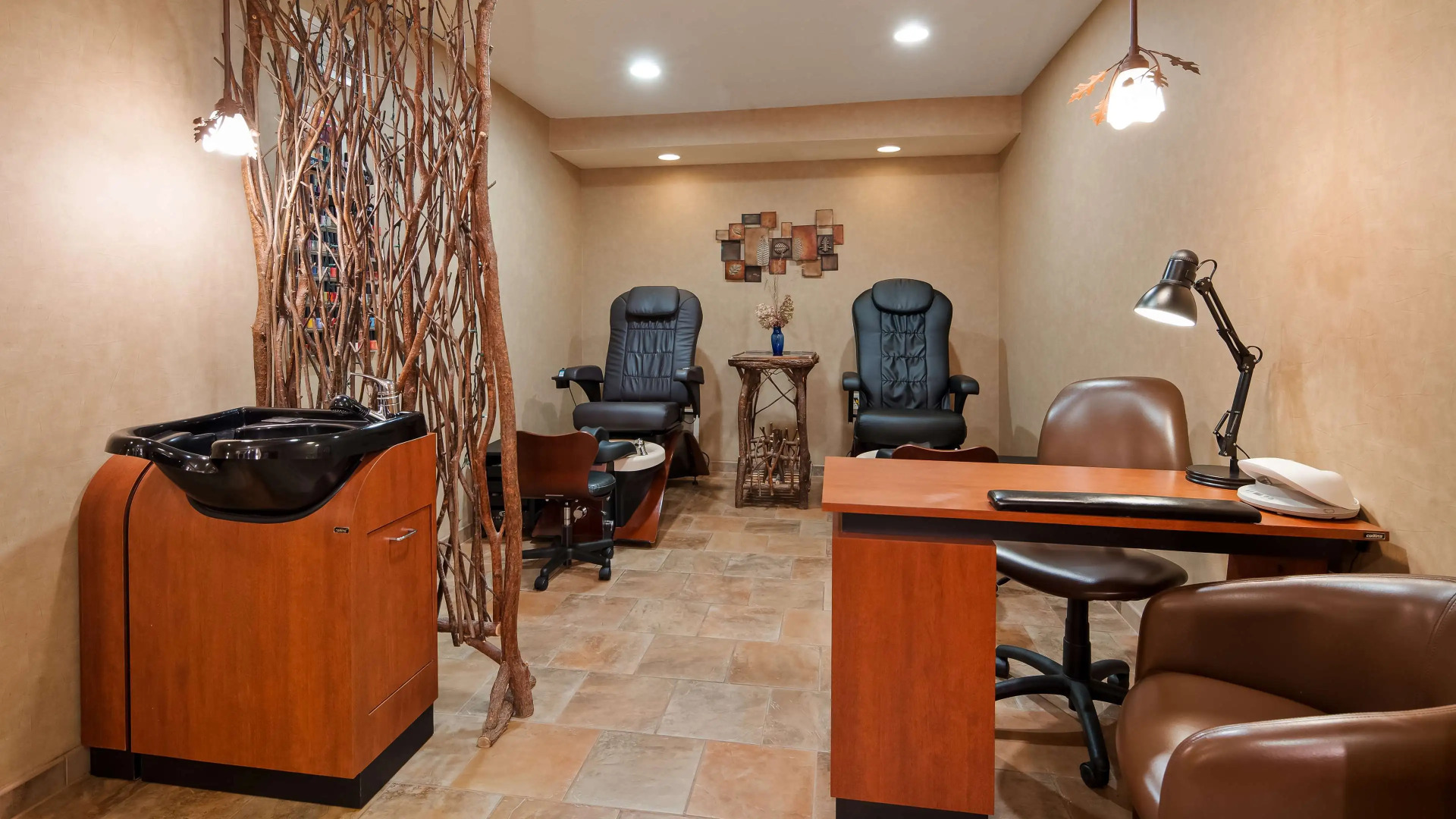 Best Western Premier The Lodge on Lake Detroit