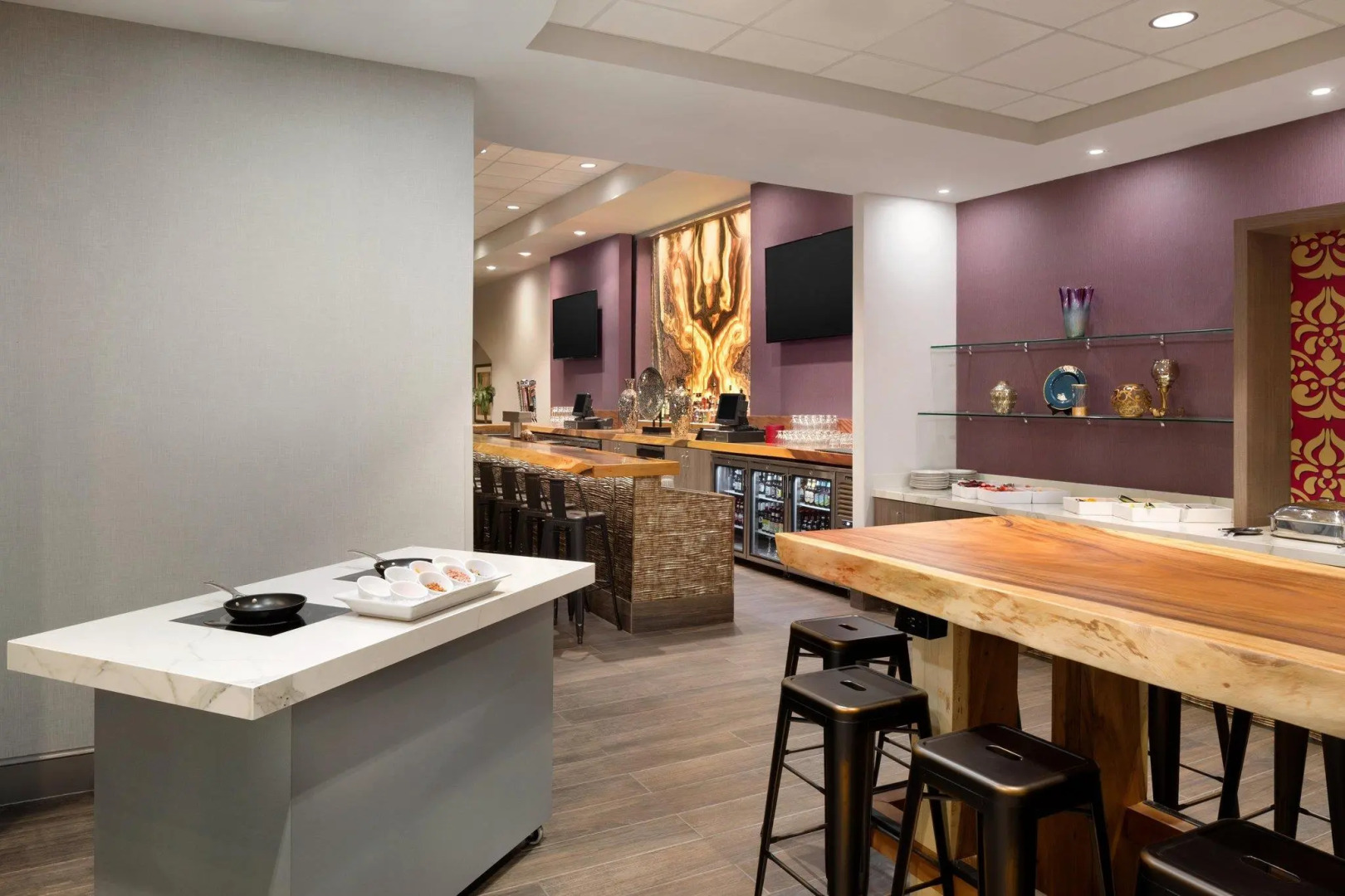 Hilton Fort Wayne at the Grand Wayne Convention Center