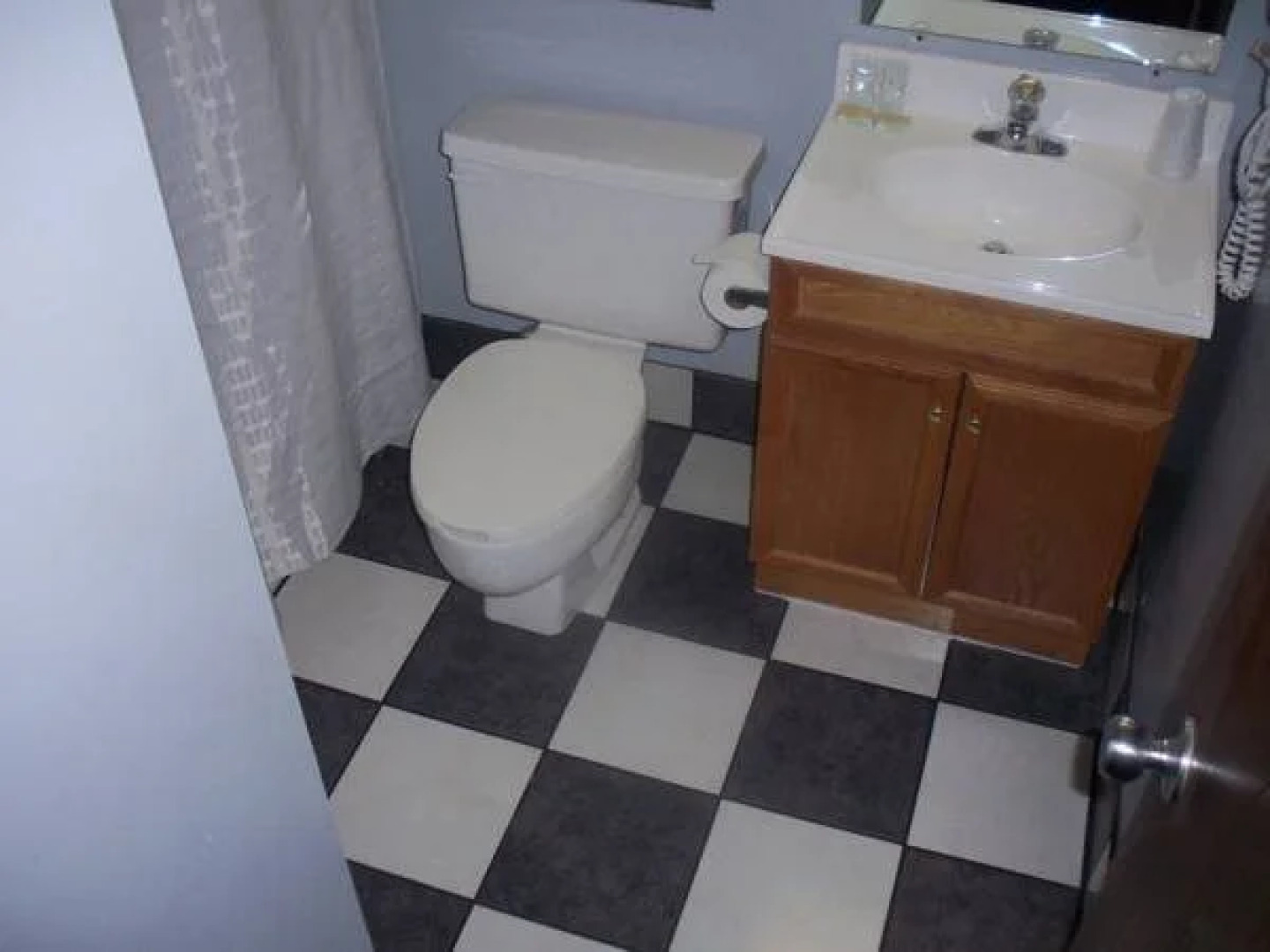 Gladstone Inn & Suites