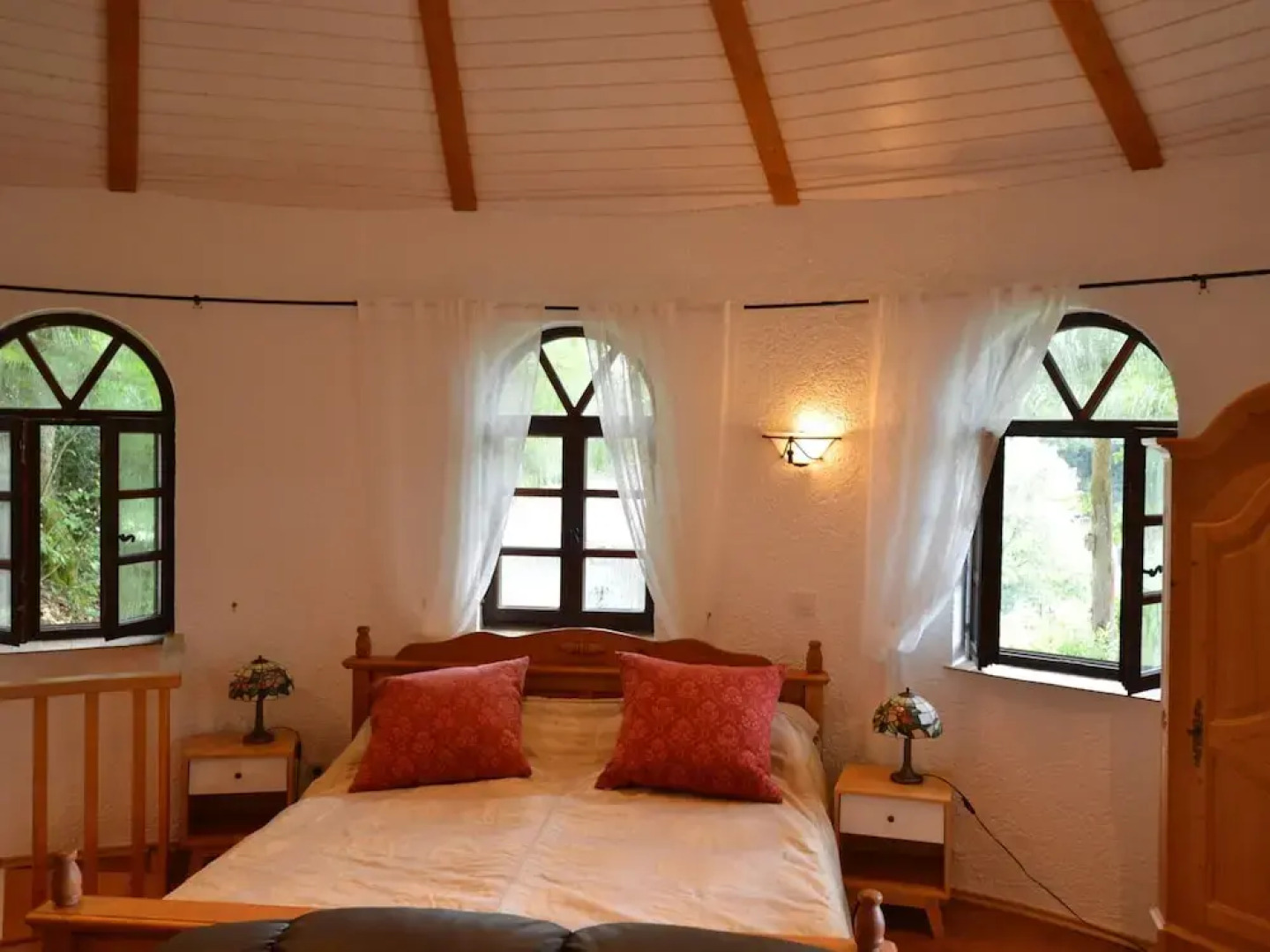 Strotzbusch Forest Hideaway