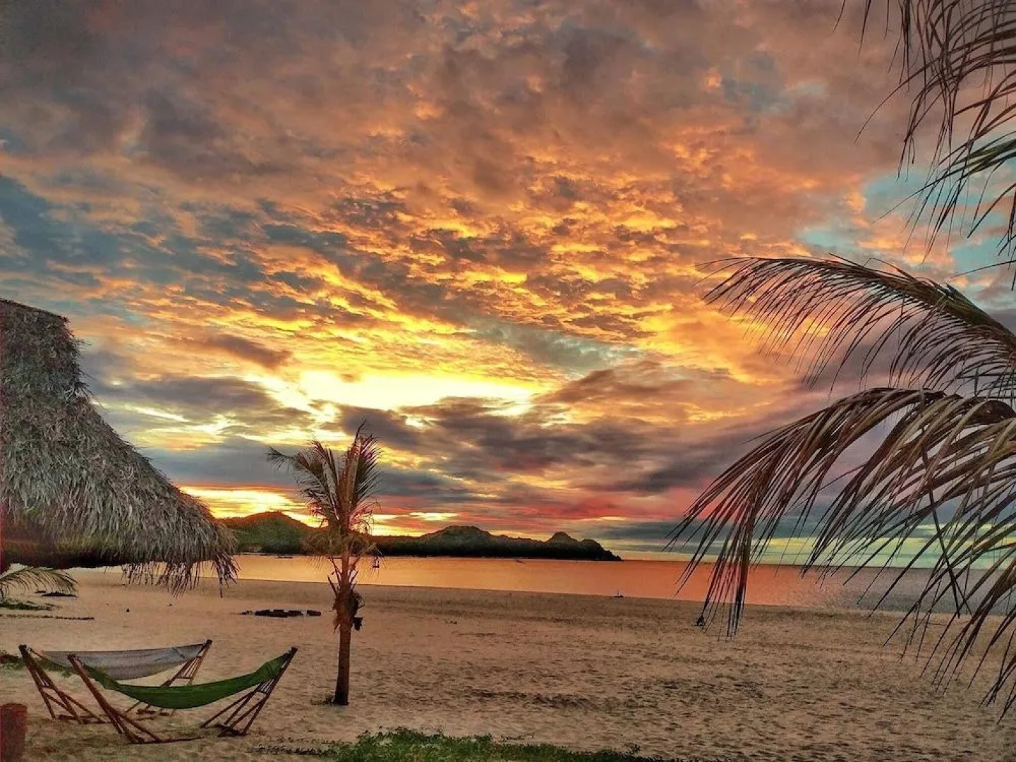 Ocean Beach Bungalows & Hostel