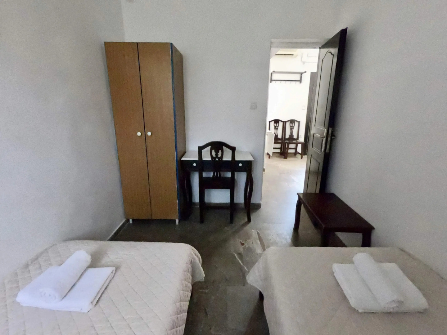 Anny Studios Perissa Beach