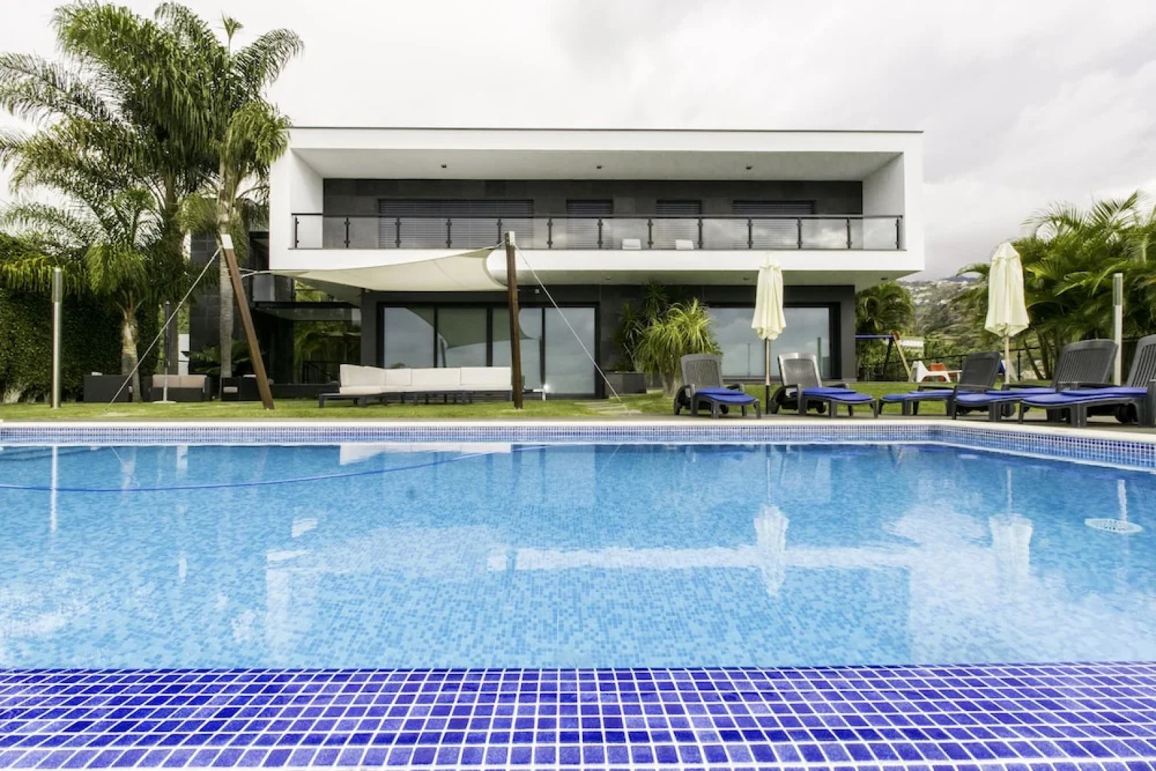 Villa Skylark by MHM