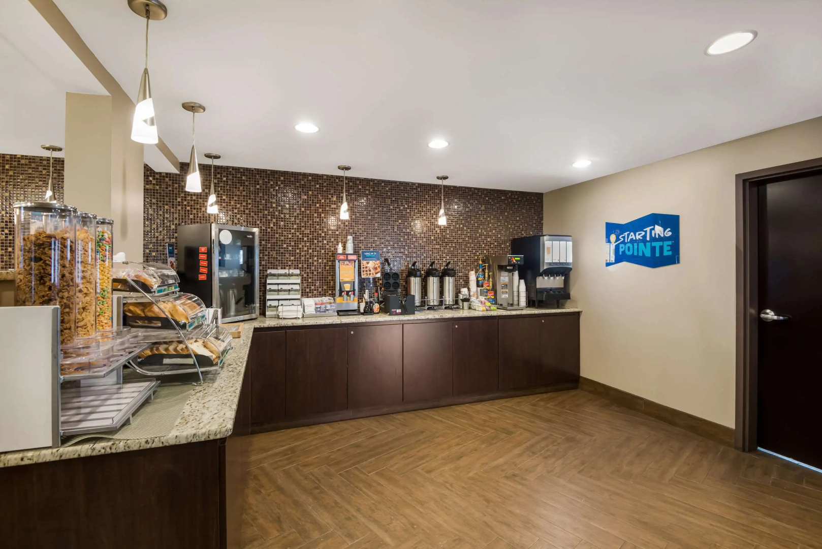 Clarion Pointe Downtown