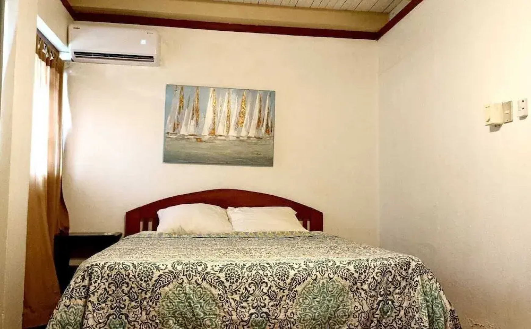 Tropical Gardens Green Turtle