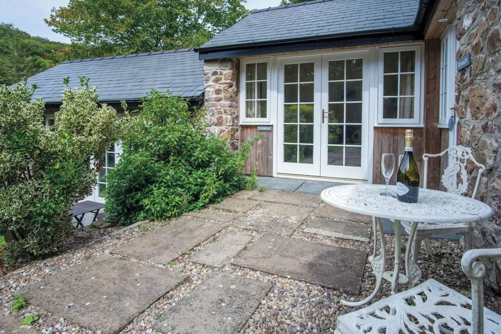 Caradog - 1 Bedroom - St Ishmael's