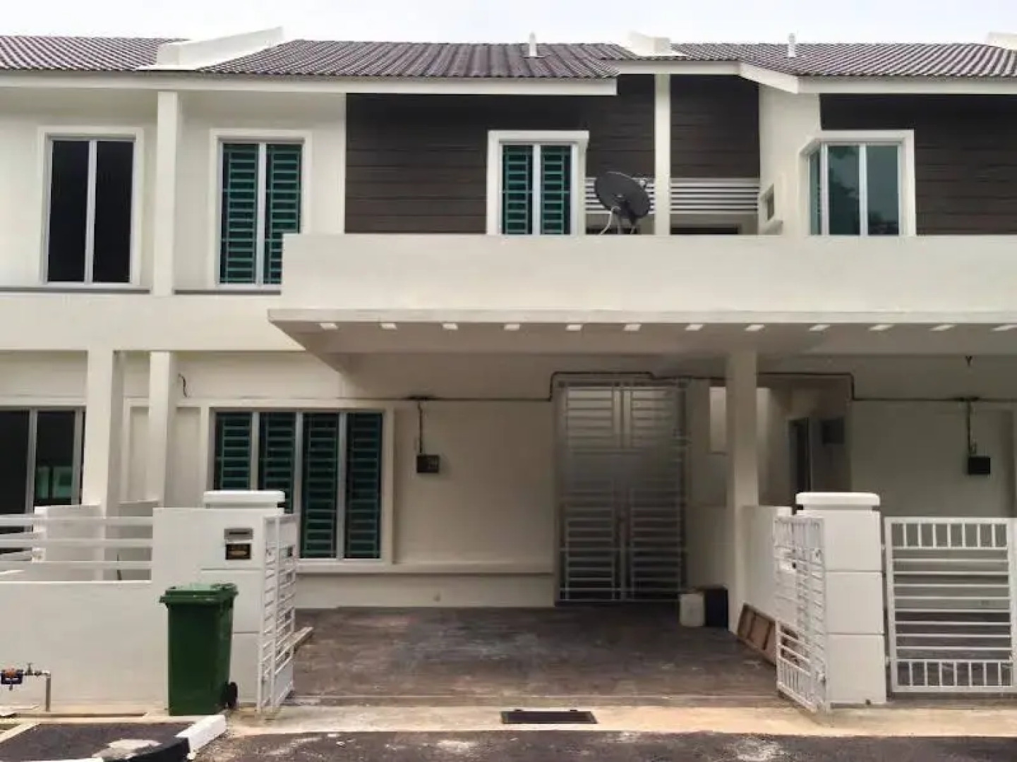 Persona Holiday Home