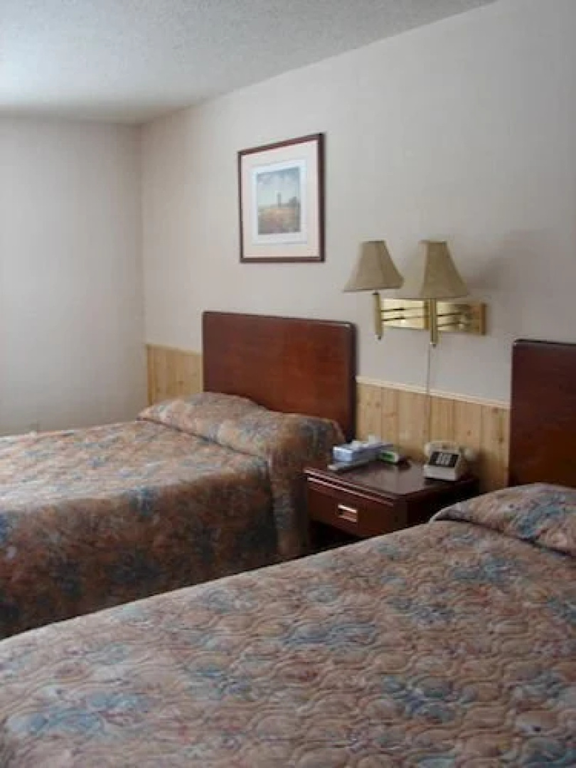 May's Polynesian Motel