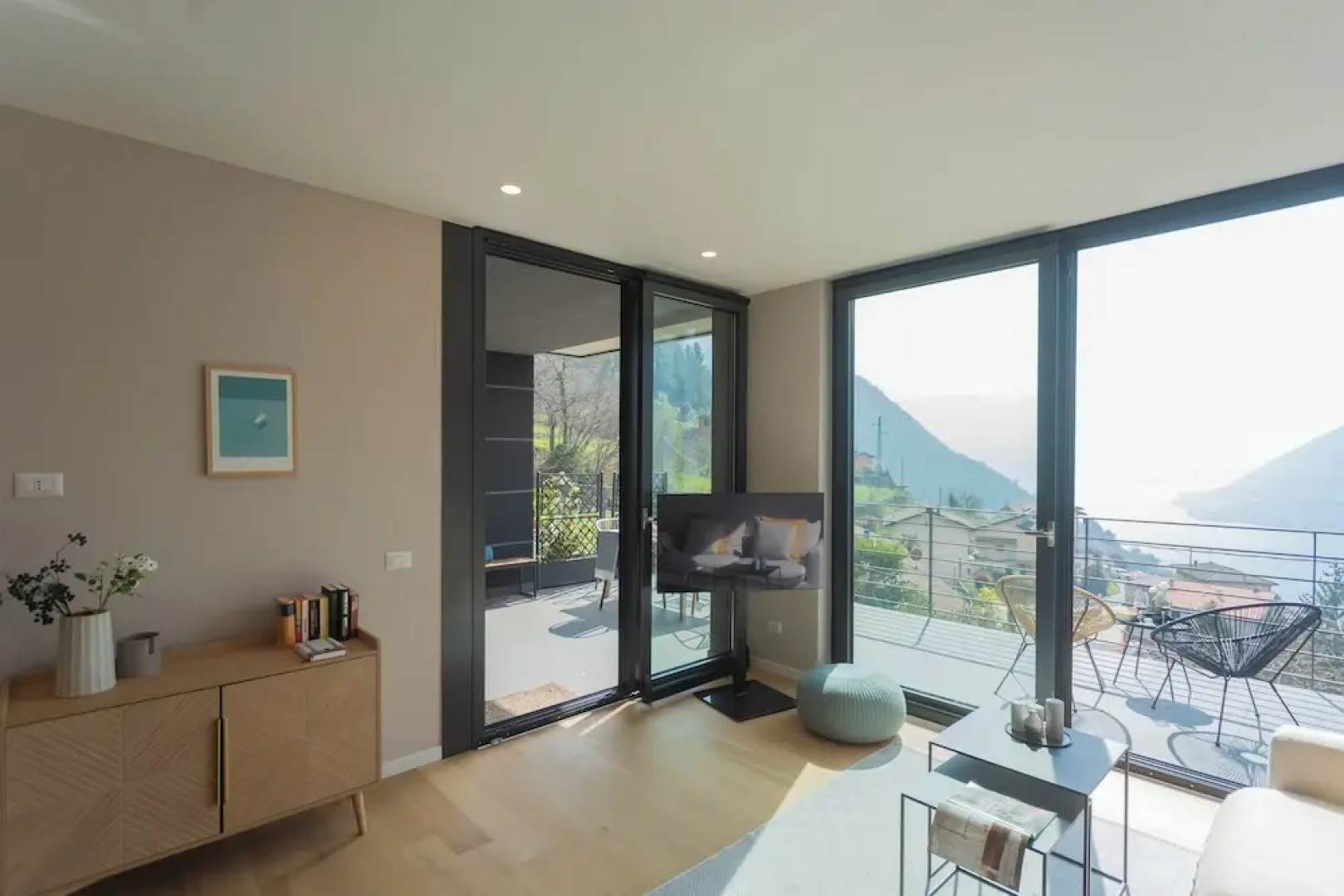 Residenza Maxim With Pool by Rent all Como